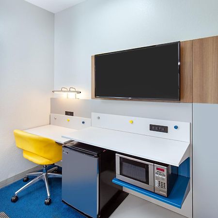 Microtel Inn & Suites Columbus North Экстерьер фото