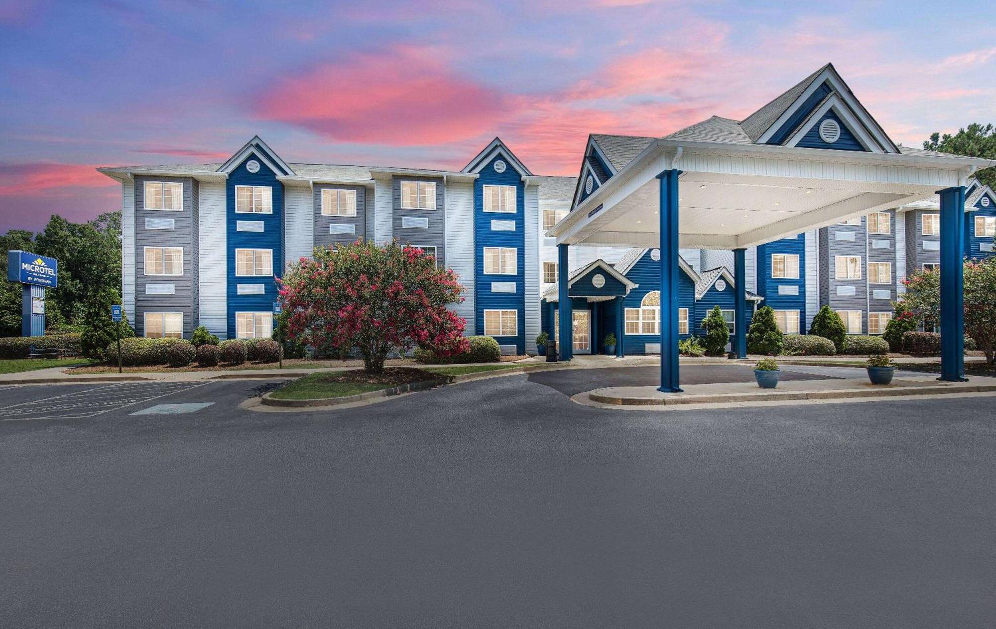 Microtel Inn & Suites Columbus North Экстерьер фото